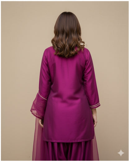 Elegant Farshi 3-Piece Dress – Traditional Handcrafted Pakistani Formal Wear