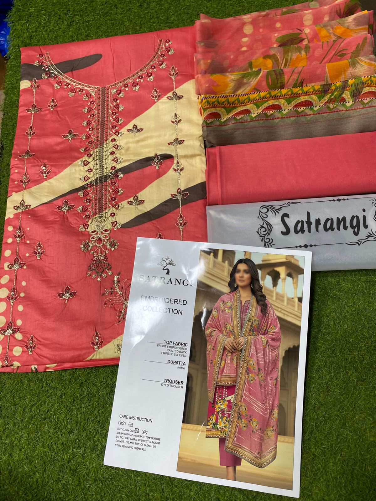 Embroidered Lawn Suit with Chiffon Dupatta – 3PCS Set Unstitched