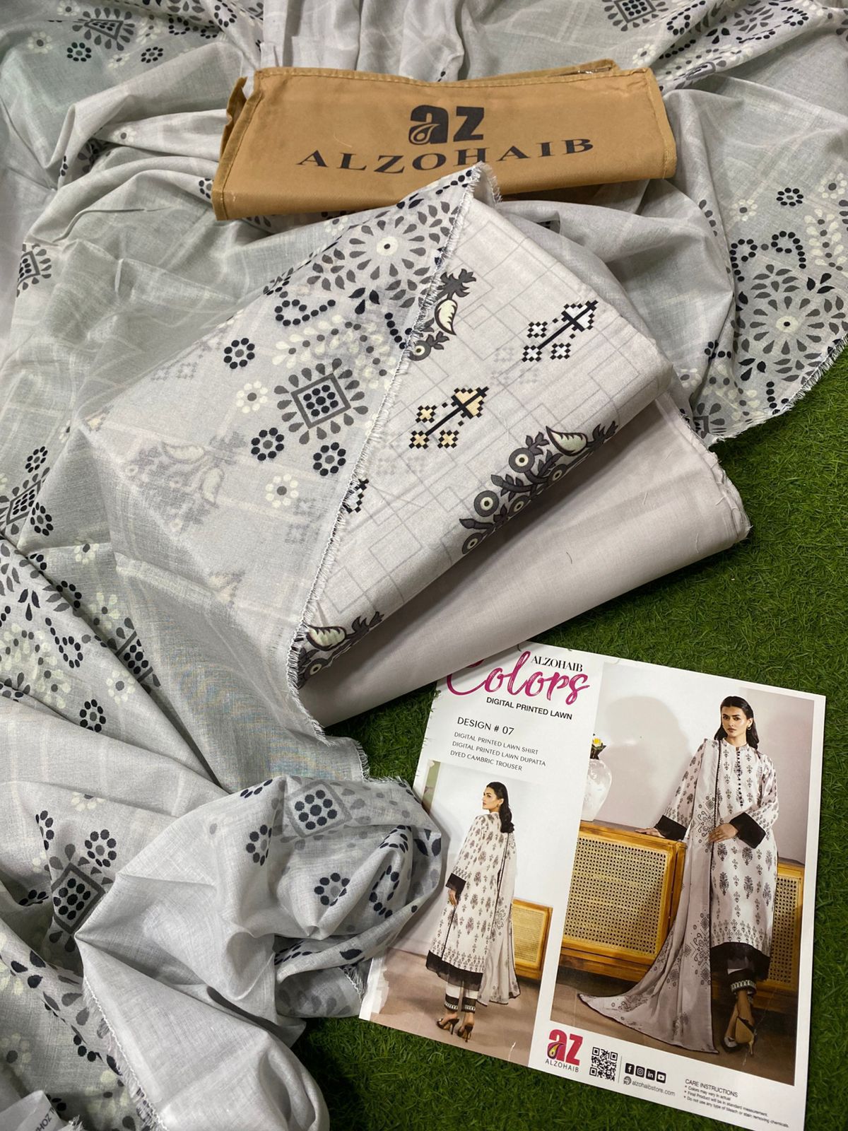 Print Lawn 2PCS Suit with Voile Dupatta Unstitched