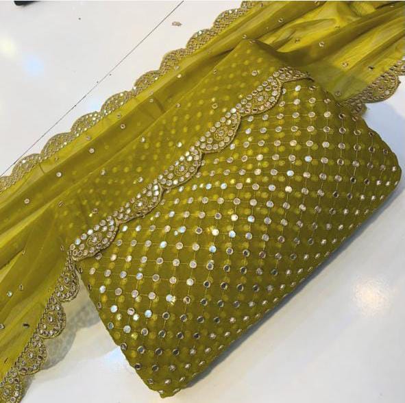 🌟 Hiba Bukhari Most Viral 9MM Chiffon 3-Piece Dress 🌟