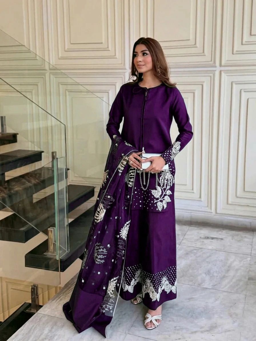 Embroidered Silk 3PCS Suit (Silver/Golden)