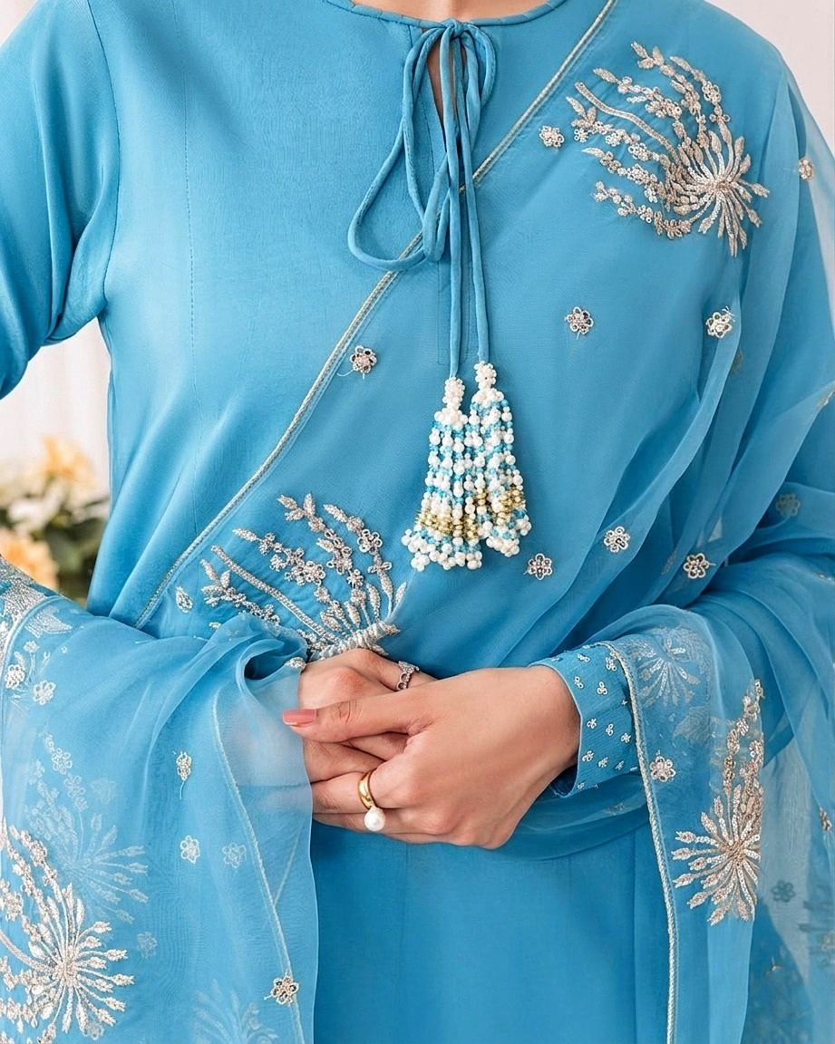 Embroidered Silk 3PCS Suit (Silver/Golden)